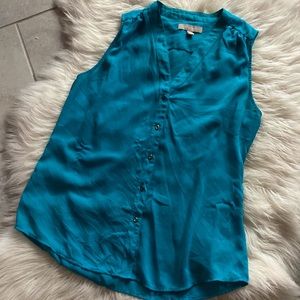 💙 SLEEVELESS CHIFFON BUTTON DOWN🦋